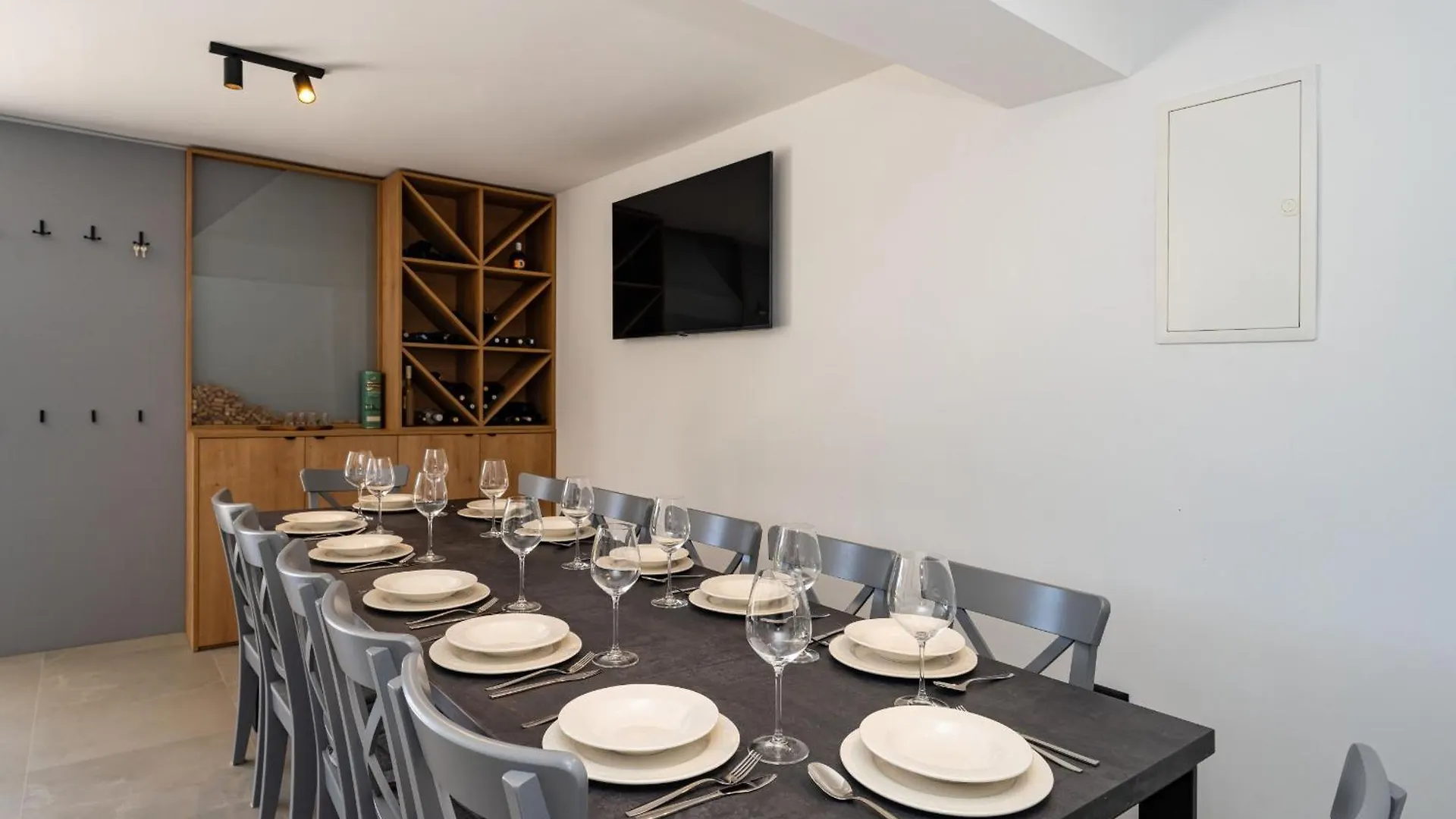 My Dalmatia - Villa Campi Dalmatia With Private Heated Pool And Sauna Galovac