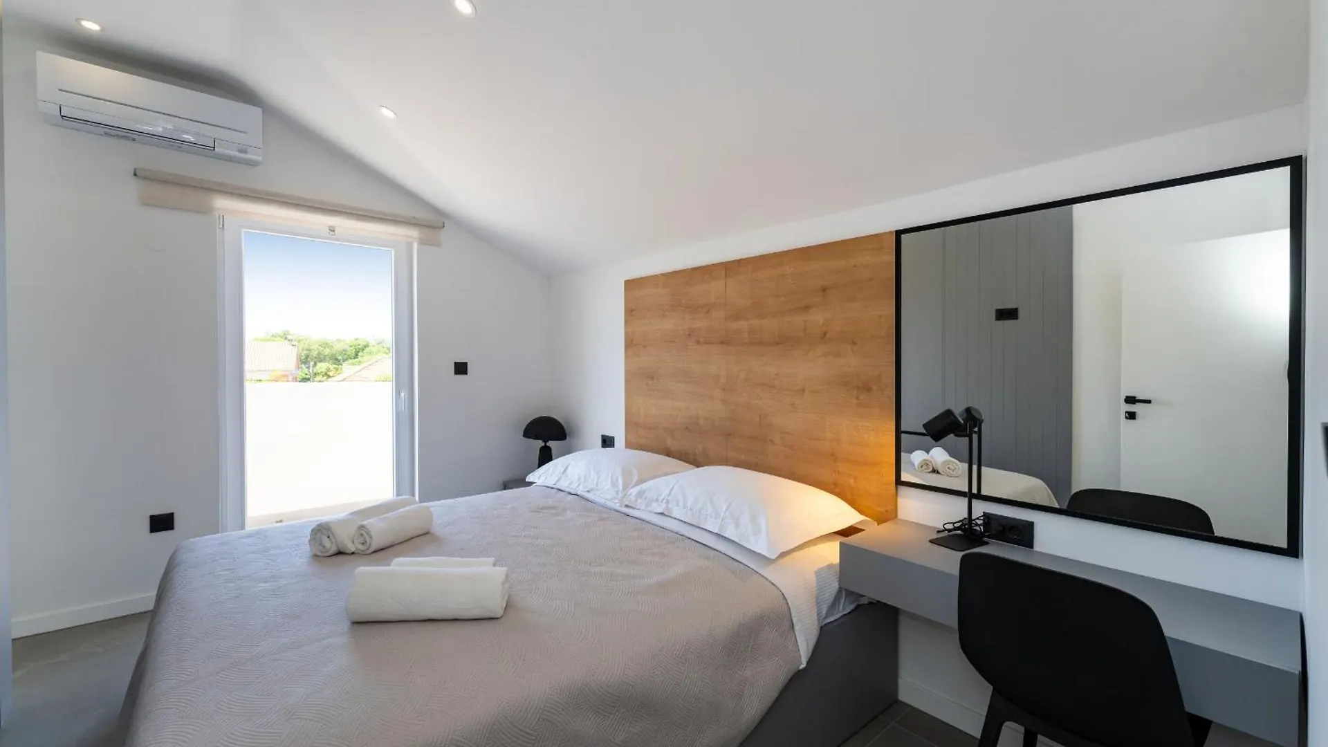 別荘 My Dalmatia - Villa Campi Dalmatia With Private Heated Pool And Sauna Galovac