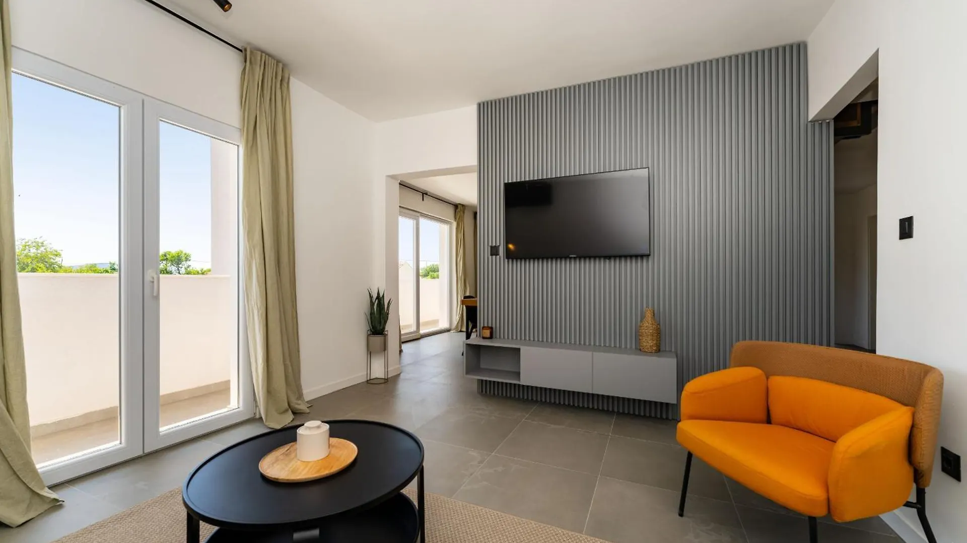 My Dalmatia - Villa Campi Dalmatia With Private Heated Pool And Sauna Galovac